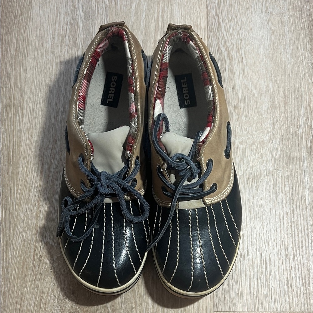 Sorel Black and Tan Duck Boot Shoes
